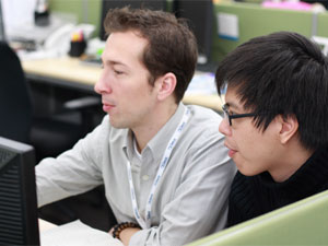 「研究開発室」の仕事風景